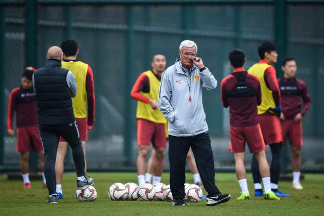 萨林杰17+20费尔德37分 深圳力克山西8连胜