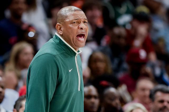 超5万名车迷打卡上赛场 2026中国超级跑车锦标赛上海站落幕